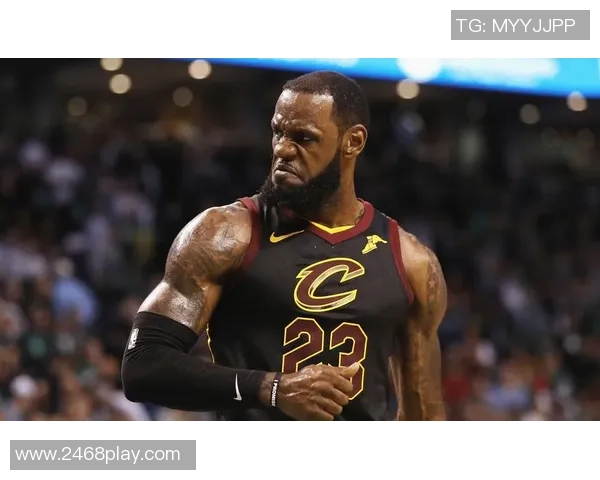 足球明星与詹姆斯的精彩对决视频引发热议引领体育圈新风潮